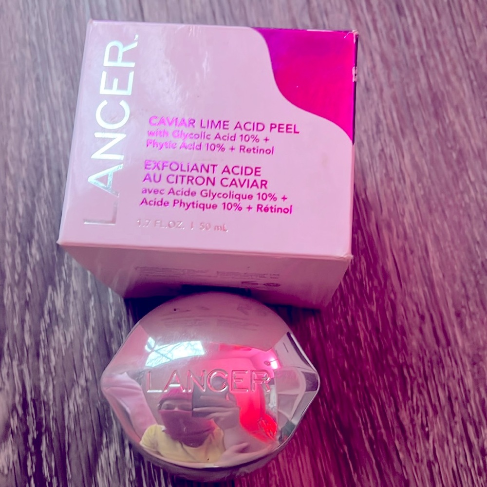 Used : Lancer : Caviar Lime Acid Peel